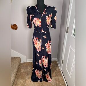 Women’s byTimo Size small blue floral short sleeve maxi button dress